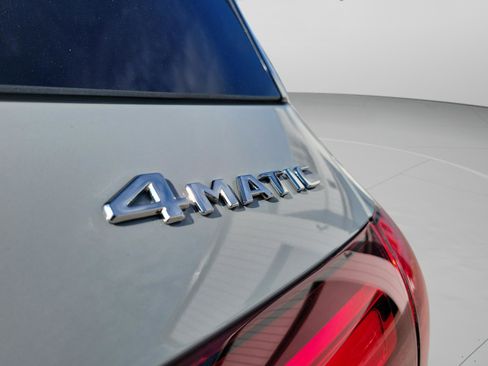 Used 2025 Mercedes-Benz GLE 450e 4MATIC image 8