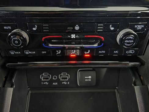 New 2025 Jeep Grand Cherokee Altitude image 25