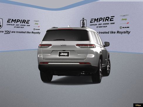 Used 2025 Jeep Grand Cherokee L Limited AWD/4WD image 16