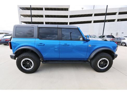 Used 2024 Ford Bronco Outer Banks w/ Sasquatch Package AWD/4WD image 8
