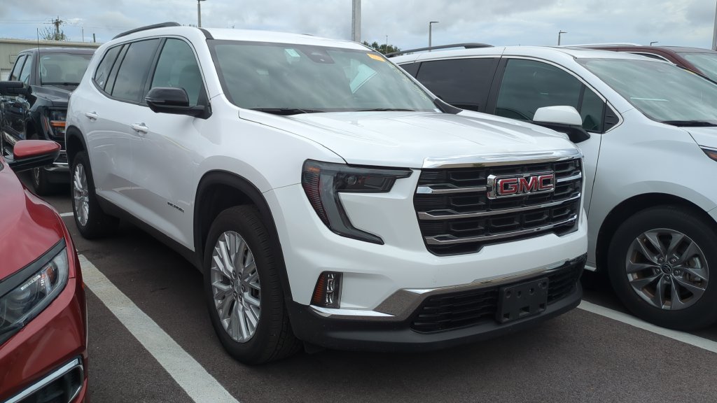 Used 2026 GMC Acadia Elevation w/ Elevation Premium Package AWD/4WD image 2