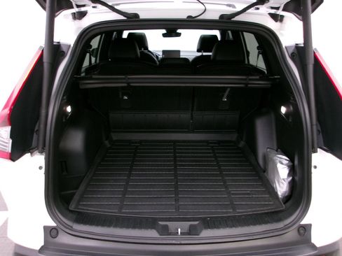 Used 2024 Honda CR-V Sport Touring image 12