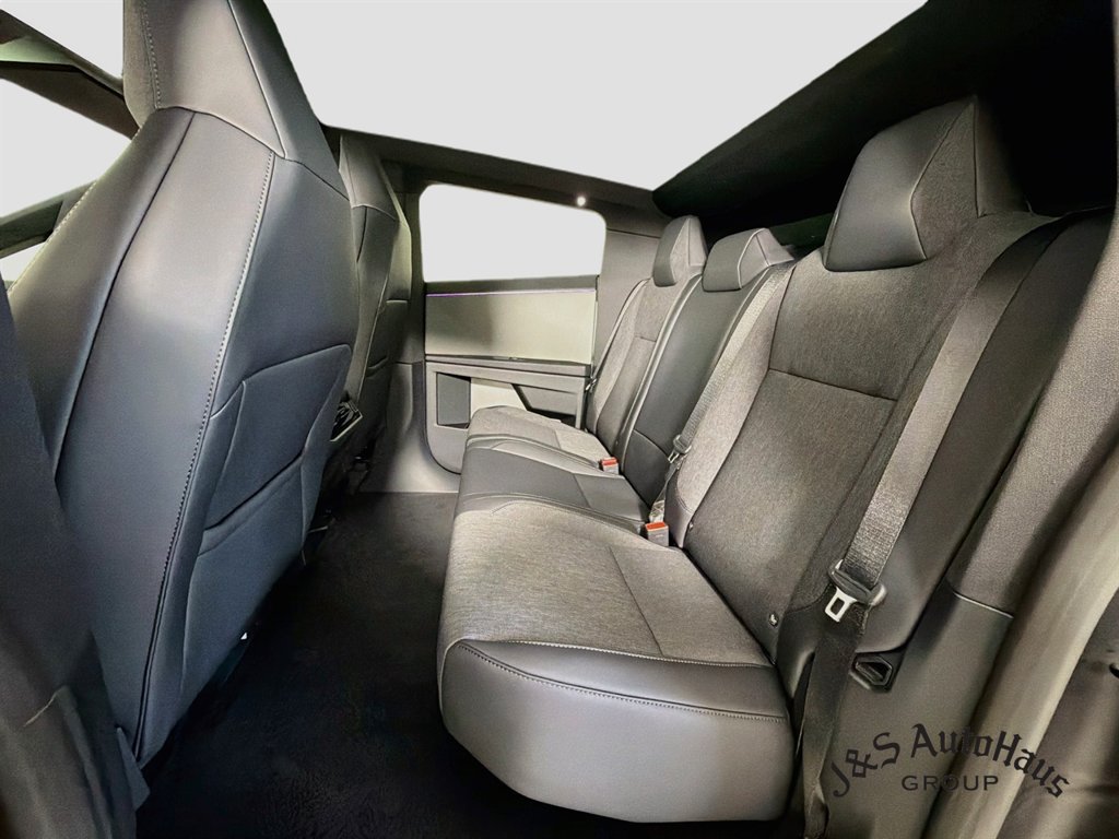 Used 2026 Tesla Cybertruck AWD Crew Cab image 27