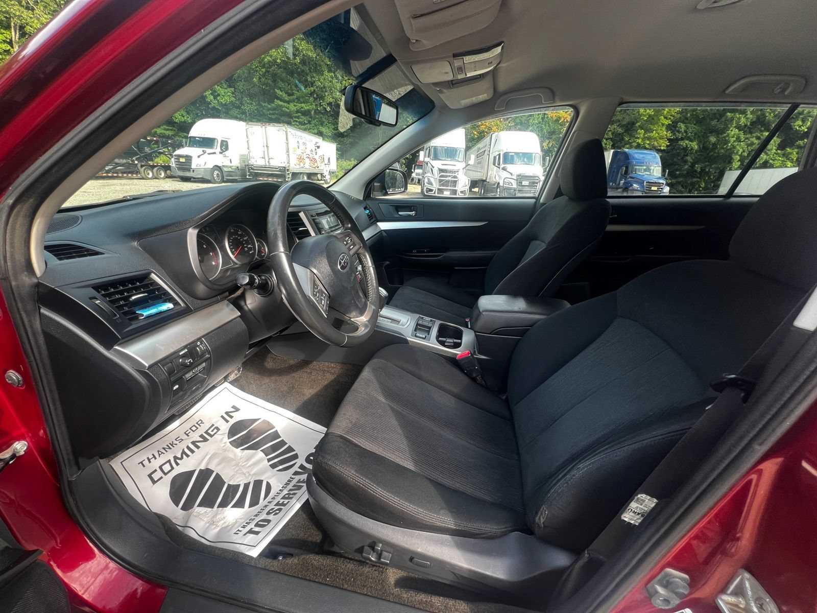 Used 2013 Subaru Outback 2.5i Premium w/ All-Weather Pkg AWD/4WD image 9