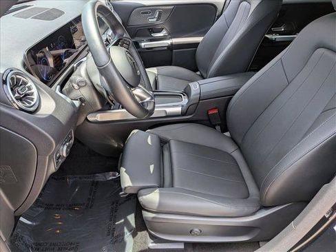Used 2024 Mercedes-Benz EQB 250+ image 17