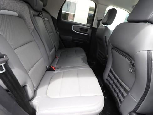 Used 2025 Ford Bronco Sport Badlands AWD/4WD image 23