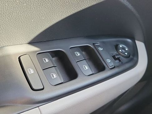 New 2026 Hyundai Venue SEL image 17