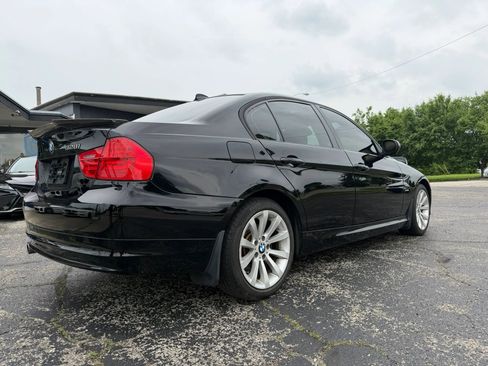 Used 2011 BMW 328i xDrive Sedan AWD/4WD image 9