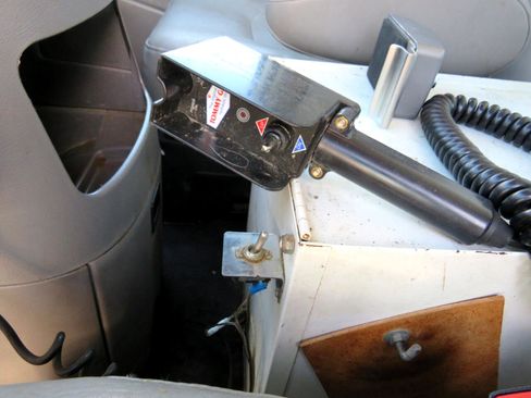 Used 2001 Ford E-150 and Econoline 150 image 14