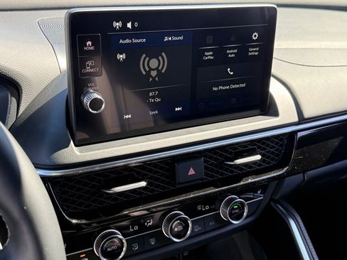 Certified 2025 Acura ADX AWD image 24