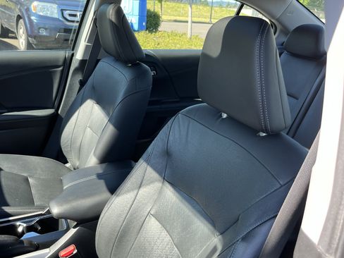 Used 2016 Honda Accord EX-L image 18