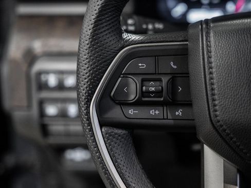 Used 2024 Toyota Tacoma Limited w/ Limited Package (LT) image 34