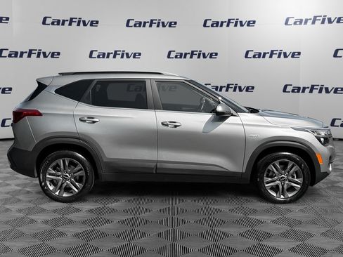 Used 2023 Kia Seltos S AWD/4WD image 7