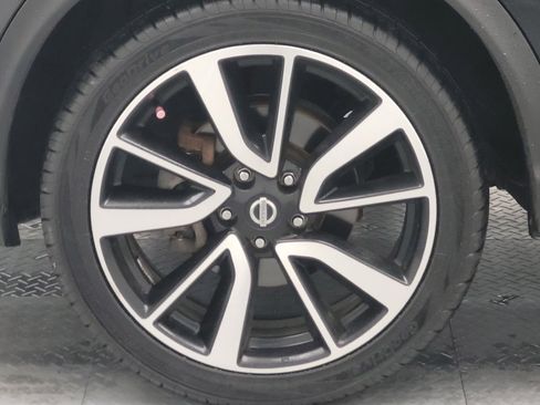 Used 2017 Nissan Rogue Sport SL w/ SL Premium Package image 31