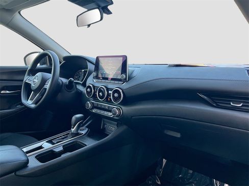 Used 2024 Nissan Sentra SV image 26