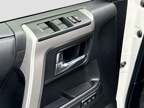 Used 2023 Toyota 4Runner Limited image 9