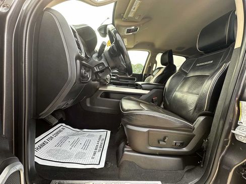 Used 2022 RAM 2500 Laramie AWD/4WD image 11