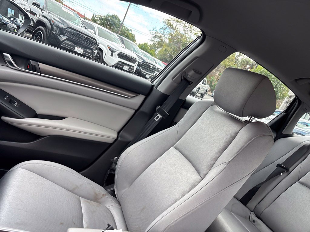 Used 2019 Honda Accord LX image 14