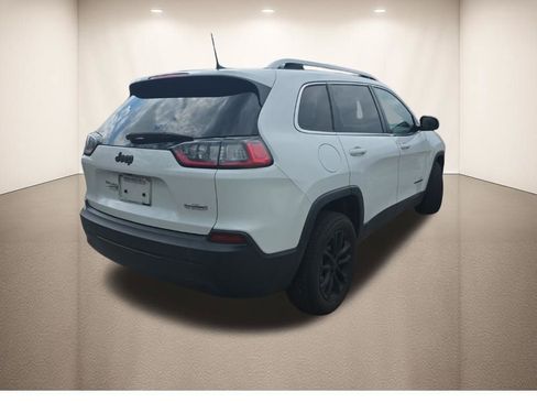 Used 2019 Jeep Cherokee Latitude w/ Popular Appearance Group image 3