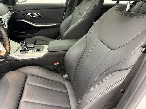 Used 2020 BMW 330i Sedan w/ Convenience Package image 27