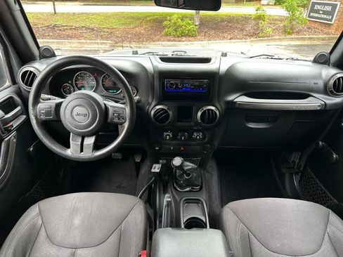 Used 2014 Jeep Wrangler Unlimited Sport AWD/4WD image 33