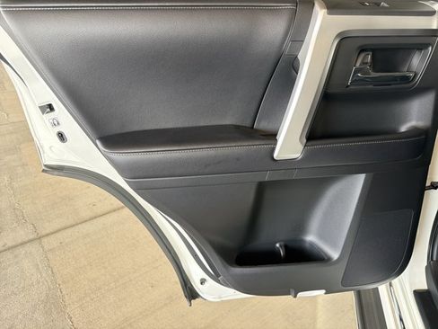 Used 2018 Toyota 4Runner Limited AWD/4WD image 12
