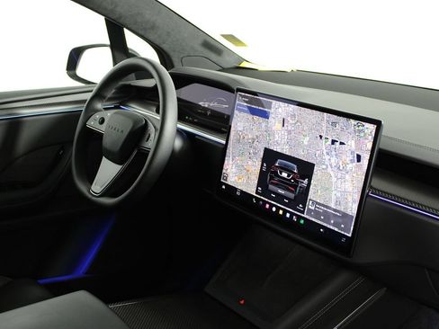 Used 2026 Tesla Model X Plaid AWD/4WD image 12