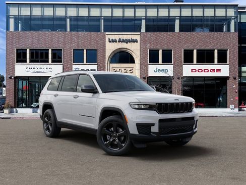 New 2025 Jeep Grand Cherokee L Altitude image 5