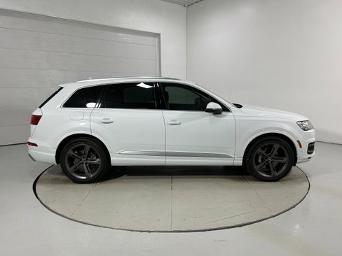 Used 2019 Audi Q7 3.0T Prestige w/ Prestige Package AWD/4WD image 43