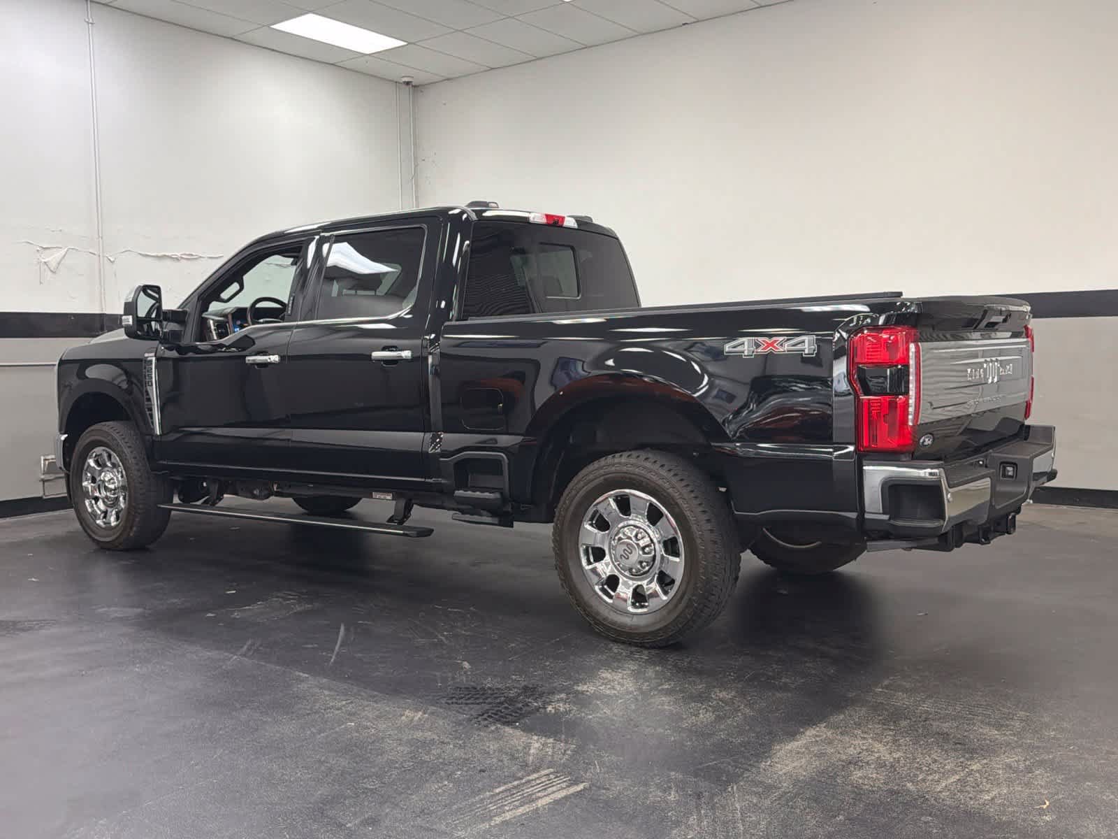 Used 2024 Ford F250 King Ranch w/ Chrome Package AWD/4WD image 8