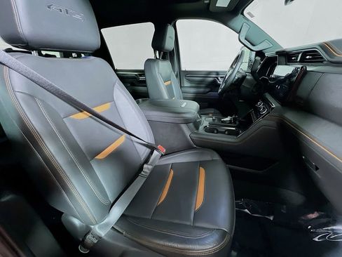 Used 2024 GMC Sierra 3500 AT4 w/ AT4 Premium Plus Package image 23