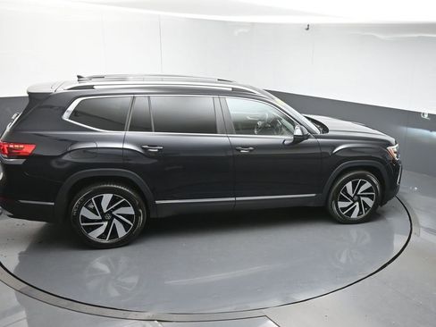 Used 2025 Volkswagen Atlas SEL image 48
