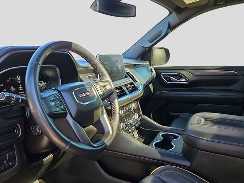 Used 2022 GMC Yukon XL AT4 w/ Max Trailering Package image 10