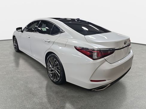 Used 2025 Lexus ES 350 Ultra Luxury image 7