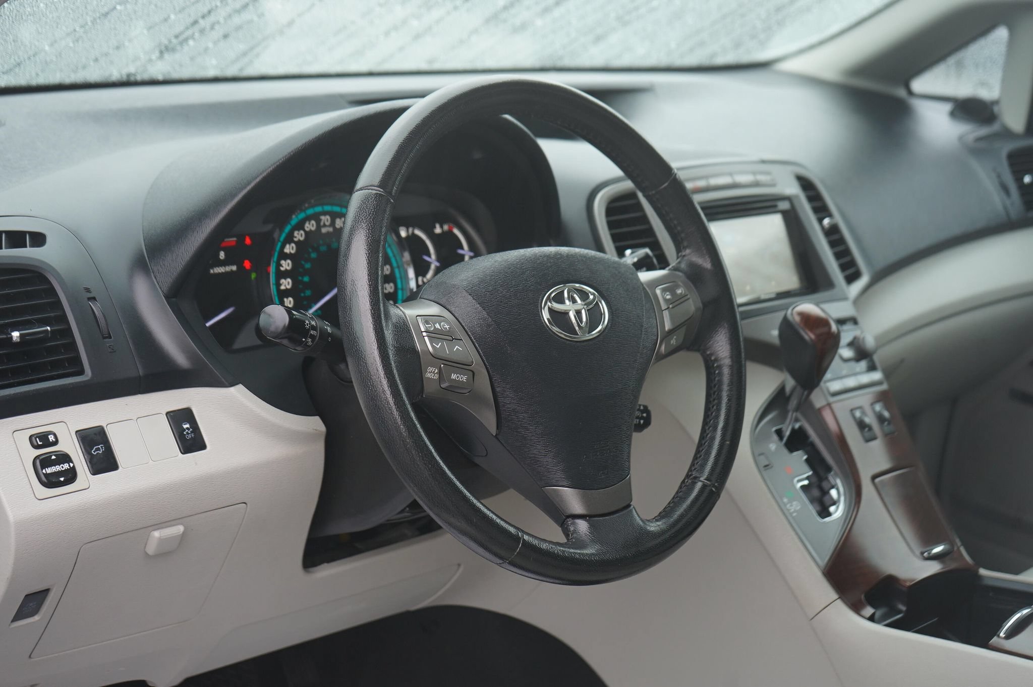 Used 2011 Toyota Venza AWD w/ Premium Pkg #2 image 14