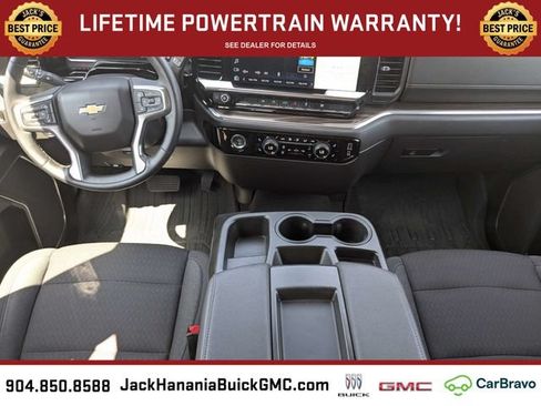 Used 2023 Chevrolet Silverado 1500 LT AWD/4WD image 16