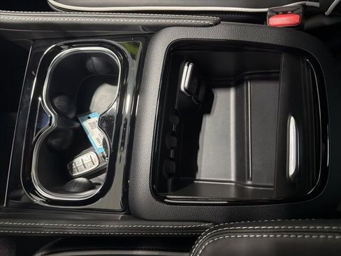 New 2026 Chrysler Pacifica Limited w/ S Appearance Package image 8