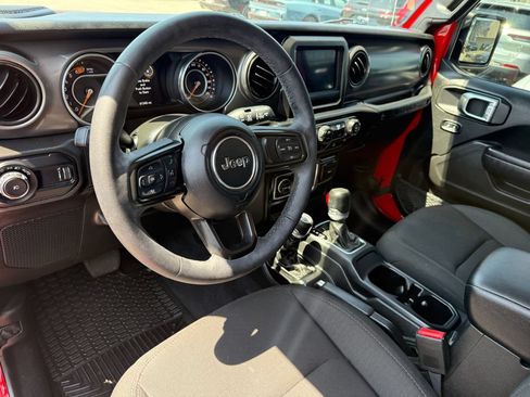Used 2023 Jeep Wrangler Sport AWD/4WD image 25
