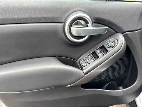 Used 2017 FIAT 500X Pop image 12