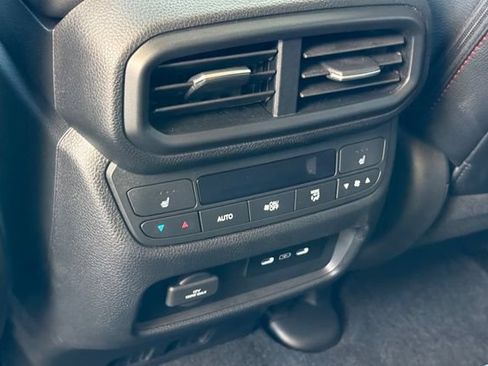 Used 2025 Honda Ridgeline Black Edition image 16