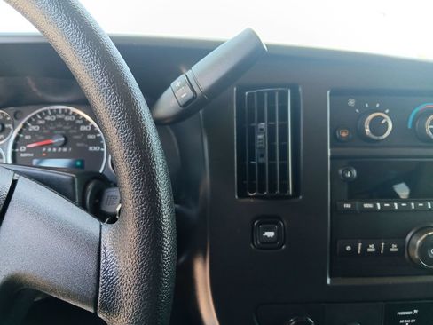 Used 2025 Chevrolet Express 3500 LS RWD image 23