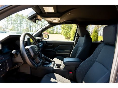 Certified 2025 Toyota Tacoma SR5 image 11