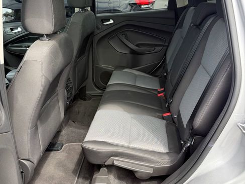 Used 2017 Ford Escape SE w/ Equipment Group 201A AWD/4WD image 11