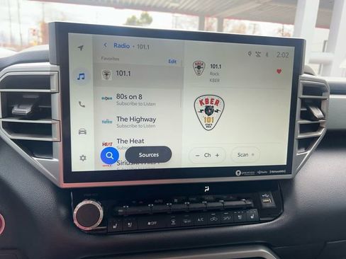 Used 2024 Toyota Tundra Limited w/ TRD Off-Road Package image 20