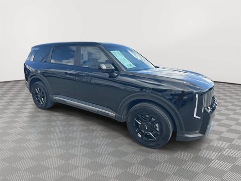 Used 2027 Kia Telluride LX FWD image 3