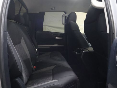 Used 2016 Toyota Tundra SR5 w/ SR5 Upgrade Package image 13