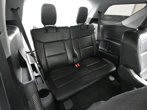 Used 2020 Ford Explorer XLT w/ Equipment Group 202A image 46