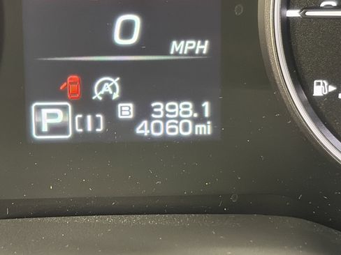 Used 2026 Subaru Crosstrek 2.0i Premium image 11