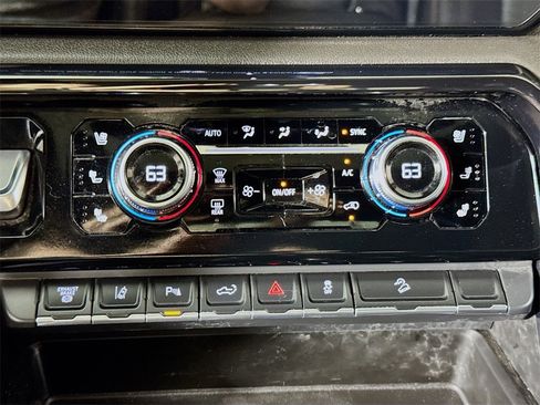 Used 2024 GMC Sierra 2500 AT4 w/ AT4 Premium Plus Package image 14