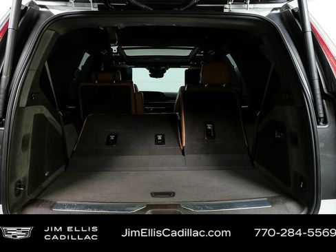 Certified 2024 Cadillac Escalade Sport w/ Touring Package image 33